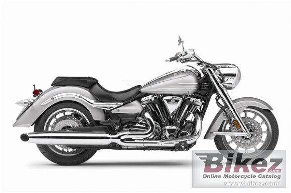 2009 Yamaha Roadliner S photo